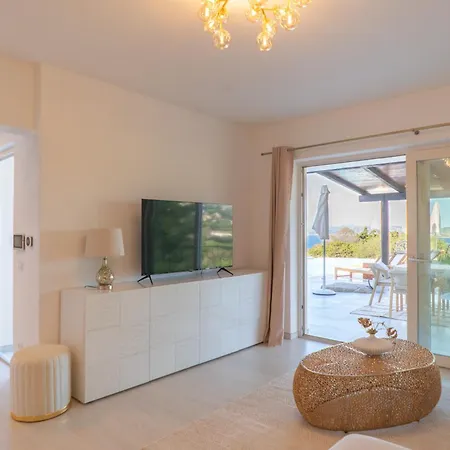 Villa Gerani Luxus Mit Meerblick *